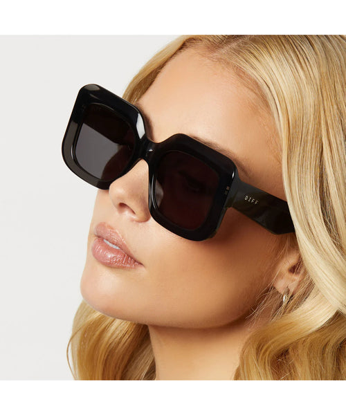 DIFF Sunglasses - Giada Smoke + Grey